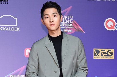 Siap-Siap Iri, Beruntungnya Fans Ini Diajak Selfie Song Joong Ki di MAMA