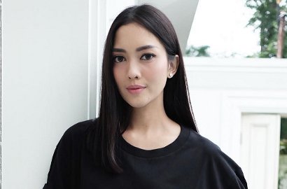 Ririn Dwi Ariyanti Unggah Foto Pengajian, Wajah Cantik Anak Tiri Curi Perhatian