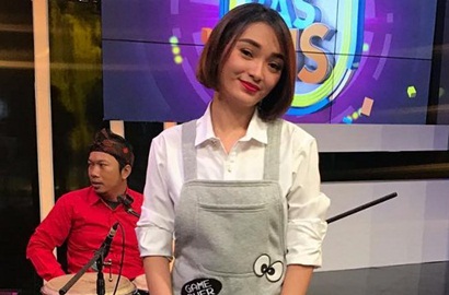 Zaskia Gotik Pamer Foto 'Pesbukers' Bareng Nagita, Netter Malah Tanya Ayu Ting Ting