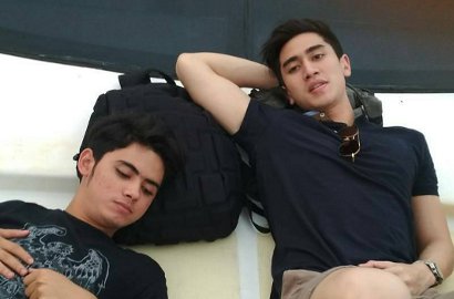 Awas Gemas, Verrell dan Aliando Adu Ganteng di Foto 'STJC Reborn'