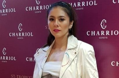 Wulan Guritno Unggah Foto Seksi Pakai Bikini, Netizen Malah Heboh Bahas Ketek Hitam