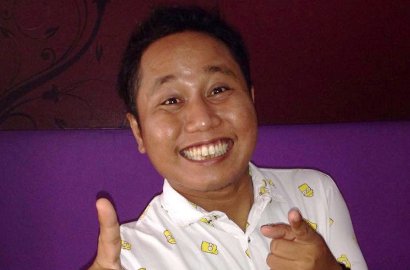 Dibalik Tingkah Kocaknya, Ternyata Narji Cagur Tak Main-Main dengan Pendidikan