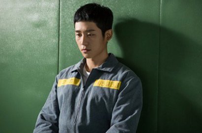 Awas Histeris, Jung Hae In Push Up Sambil Bertelanjang Dada di 'Wise Prison Life'