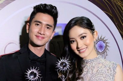 Kepergok Nonton Bareng, Natasha Wilona Gandeng Tangan Verrell Bramasta