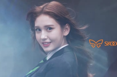 Bareng Han Hyun Min, Jeon Somi Adu Swag di Iklan Seragam Sekolah