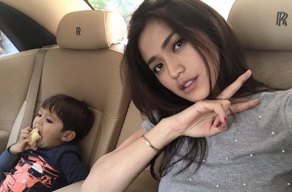 Jessica Iskandar Ajak El Barrack Temui Ayah Biologis di Eropa?