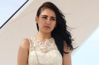 Fans Dituding Cibir Via Vallen, Ayu Ting Ting: Aytinglicious Enggak Pernah Mancing Ribut