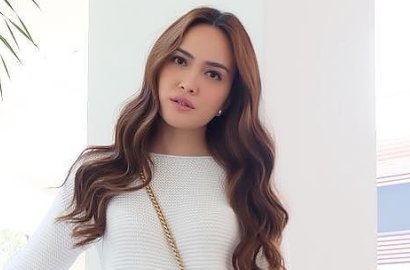 Unggah Foto Bareng Ayah Kandung, Caption Shandy Aulia Bikin Netter Terharu