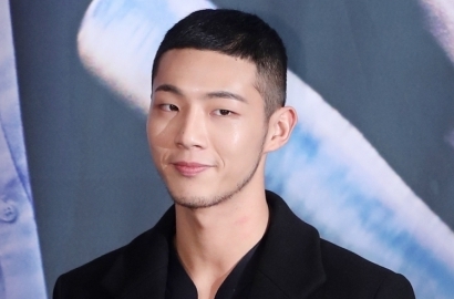 Kerennya Penampilan Ji Soo cs di Jumpa Pers 'Bad Guy 2'