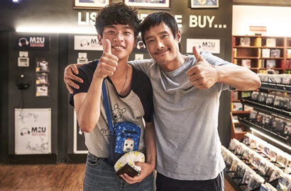 Petinju dan Anak Difabel, Kocaknya Lee Byung Hun-Park Jung Min di Trailer 'Keys to the Heart'