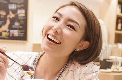 Dibalik Tingkah Kocaknya, Ternyata Diam-Diam Ayu Dewi Bikin Terharu Sang Ibu