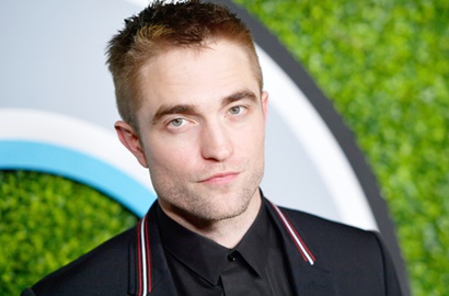 Putus dari FKA twigs, Robert Pattinson 'Gandeng' Cewek Misterius