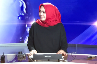 Bikin Takjub, Rieta Amilia Ibunda Nagita Diundang Tampil di Acara TV Tiongkok