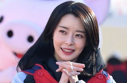 Usai 'Suspicious Partner', Nara Hello Venus Digandeng Bintangi 'My Ahjussi' IU