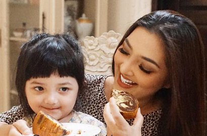Rayakan Ultah Arsy di Thailand, Lucunya Aurel Hermansyah-Ashanty Cs Jadi Unicorn