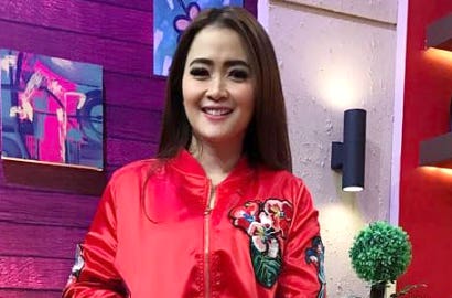 Tiba di Purwakarta, Vega Darwanti Ikut Rasakan Gempa