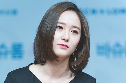 Santai Lepas Bra, Kocaknya Krystal Malu Saat Dikunjungi Pacar di 'Wise Prison Life'