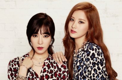 Sama-Sama di LA, Manisnya 'Kencan' Disneyland Tiffany dan Seohyun Ini