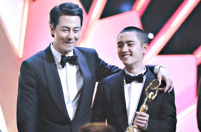 Dukung D.O. EXO Hingga Kru, Jo In Sung Kirim Hadiah ke Lokasi 'Swing Kids'