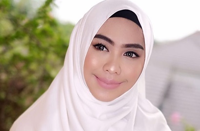 Selamat, Oki Setiana Dewi Lahirkan Jagoan Kecil Super Ganteng