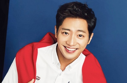 Bahagia Diundang ke 'Running Man', Lee Sang Yeob Pamer Selfie Bareng Song Ji Hyo