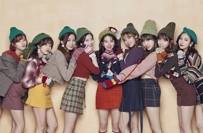 Jagat K-Pop Masih Berkabung, Twice Tunda Rilis MV 'Merry & Happy'