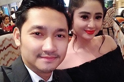 Dewi Persik Labrak Cewek Yang Dekati Suaminya, Hal Mengejutkan Ini Tiba-Tiba Terjadi