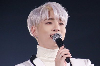 Seleb hingga Fans Berdatangan ke Rumah Duka, Netter: Selamat Jalan, Jonghyun