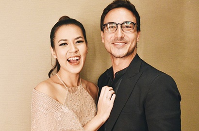 Raisa Berpetualang dengan Hamish Daud, Netter Fokus Sandal Jepit Lucu
