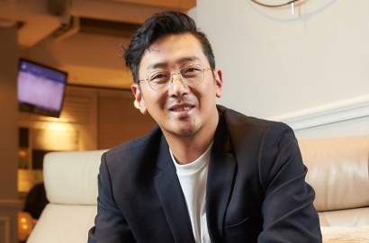 Jadi Dewa Maut di Peran Fantasi Perdana, Ini Kesan Ha Jung Woo Syuting 'With Gods'