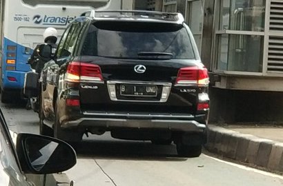 Heboh Mobil B 1 UNO Terobos Jalur Busway Dikira Punya Sandiaga, Ini Pemiliknya