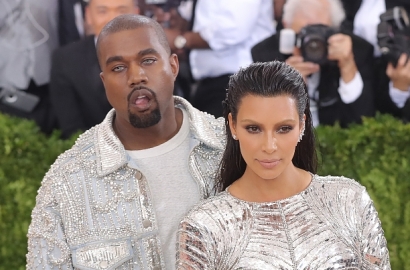 Kim Kardashian dan Kanye West Bakal Bercerai Setelah Anak Ketiga Lahir?