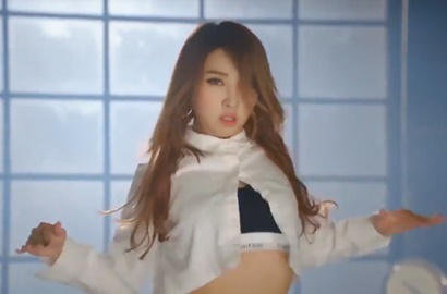 Minzy Jadi Model Iklan Perdana Sejak Debut Solo, Netter Ikut Bangga