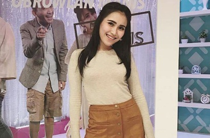 Disinggung Soal Ketemu di Hotel Bareng Raffi Ahmad, Ayu Ting Ting Bakal Laporkan Nikita Mirzani?