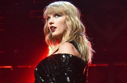 Payudara Terlihat Makin Besar di Foto-Foto Ini, Taylor Swift Kembali Dituding Implan