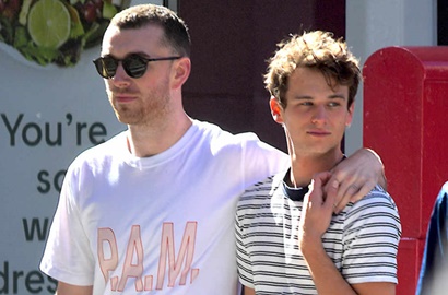 Bandon Flynn Posting Foto Bareng Sam Smith, Tak Jadi Putus?