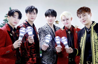 Nyanyi 'Thanks To', Fans Lakukan Ini di Hari Terakhir Konser 'Celebrate' Highlight