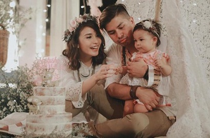 Chelsea Olivia dan Glenn Alinskie Tak Akan Hiasi Pohon Natal, Ini Alasannya