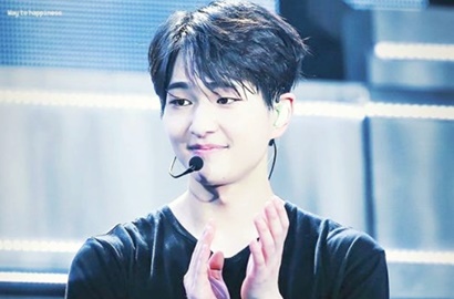 Tenangkan Key di Pemakaman Jonghyun, Onew Dipuji Komedian Ini