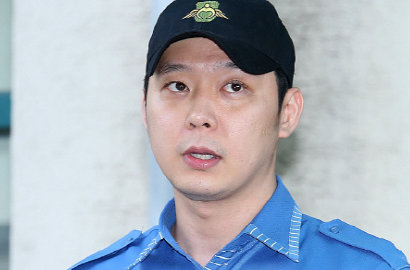 Tak Bayar Pajak Apartemen Mewah, Yoochun Disindir Netter Habis-Habisan