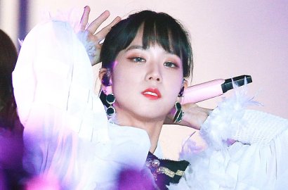 Sempat Dibilang Aneh, Netter Kagumi Gaya Rambut Poni Jisoo Black Pink