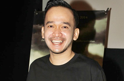 Syuting 'Pintu Rezeki', Ruben Onsu Dandan Jadi Pedagang Roti dan Rokok
