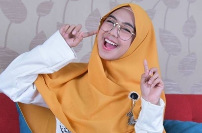 Buang Squishy ke Closet, Ria Ricis Diamuk Seorang Netter hingga Ditantang Panco