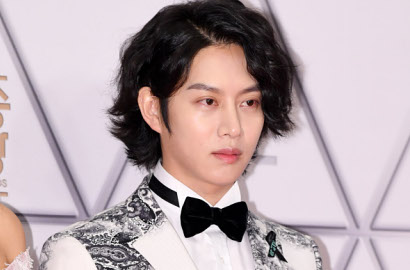 Tak Bisa Hadir, Heechul Gantikan Kyuhyun Terima Piala MBC Ent Awards 2017