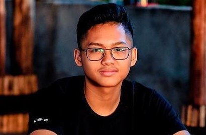 Tulis Komentar Pedas, Azriel Sengaja Sindir Suami Krisdayanti?