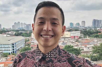 Ernest Pamer Improvisasi Syuting 'Susah Sinyal', 'Lisa Black Pink' Bikin Salah Fokus