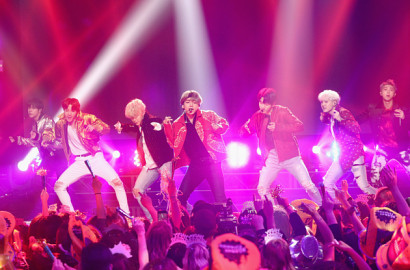 Awali Tahun 2018 dengan Tampil di Panggung Amerika, BTS Bikin Bangga