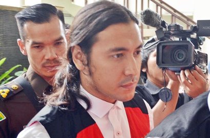 Hadapi Sidang Tuntutan Kasus Narkoba, Ello Bungkam Seribu Bahasa