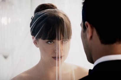 Jadi Film Terakhir, Trailer 'Fifty Shades Freed' Bocorkan Kehamilan Anastasia Grey