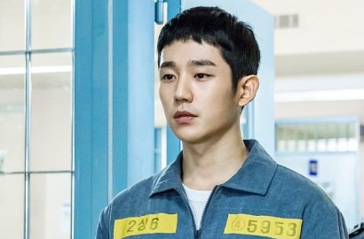Pamer Dukungan Fans di 'Wise Prison Life', Senyum Jung Hae In Bikin Meleleh